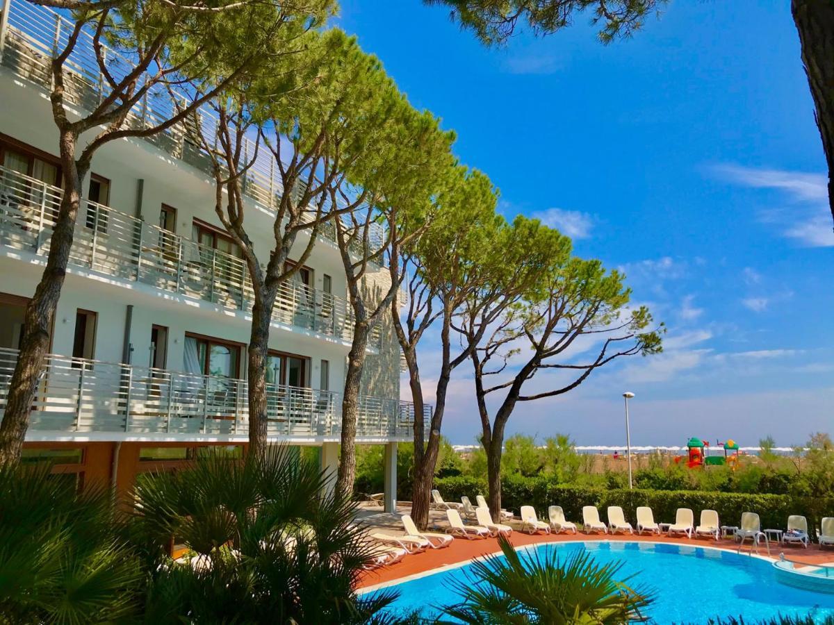 Park Hotel Pineta & Dependance Suite Eraclea Mare Exteriér fotografie