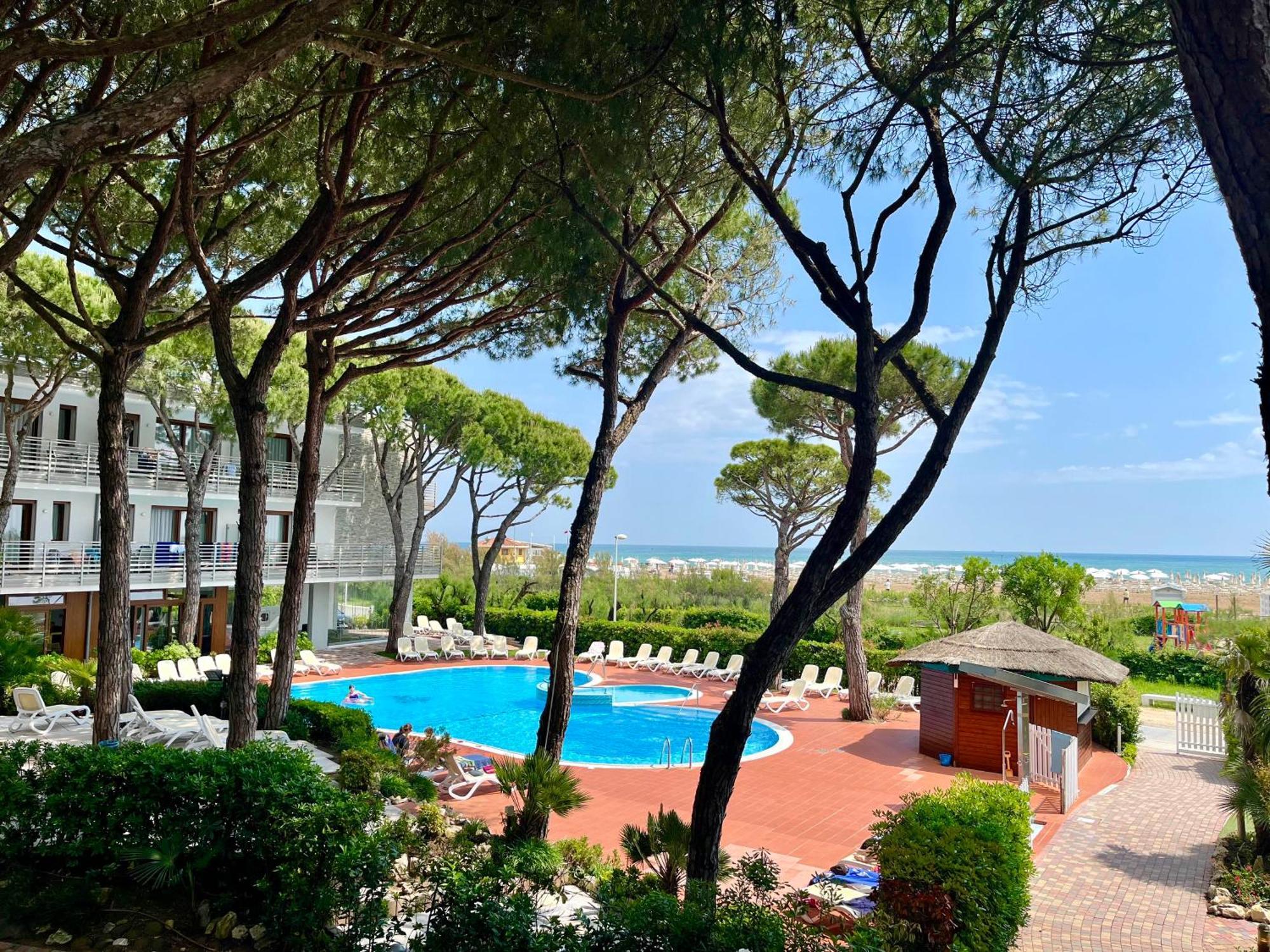Park Hotel Pineta & Dependance Suite Eraclea Mare Exteriér fotografie