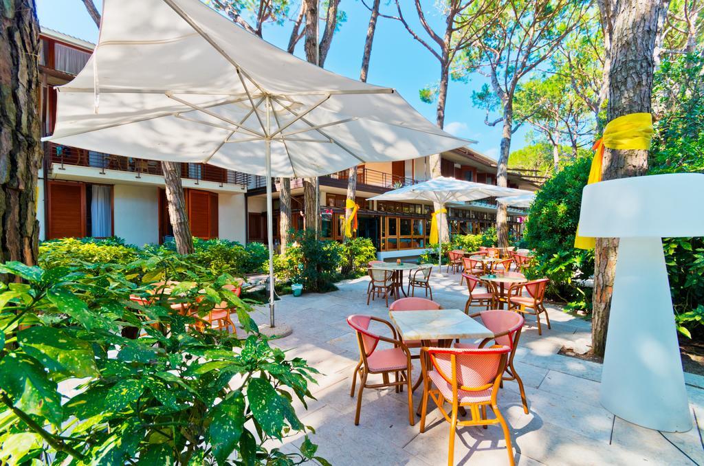 Park Hotel Pineta & Dependance Suite Eraclea Mare Exteriér fotografie